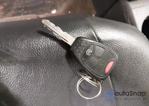 2014 Jeep Compass Latitude из США, поврежденный, VIN 1C4NJDEB8ED863889